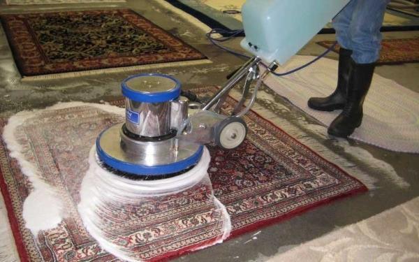 شستن فرش ها و مبل ها برای خانه تکانی سال جاری چقدر تمام می گردد؟